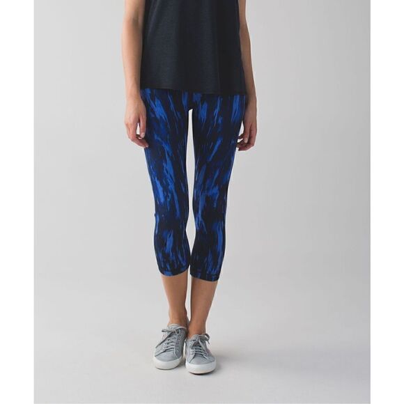 Lululemon Wunder Under Crop (Hi-Rise) Painted Animal Sprinkler Black - Picture 1 of 6